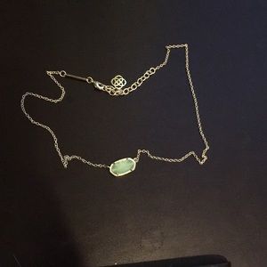 Kendra Scott necklace
